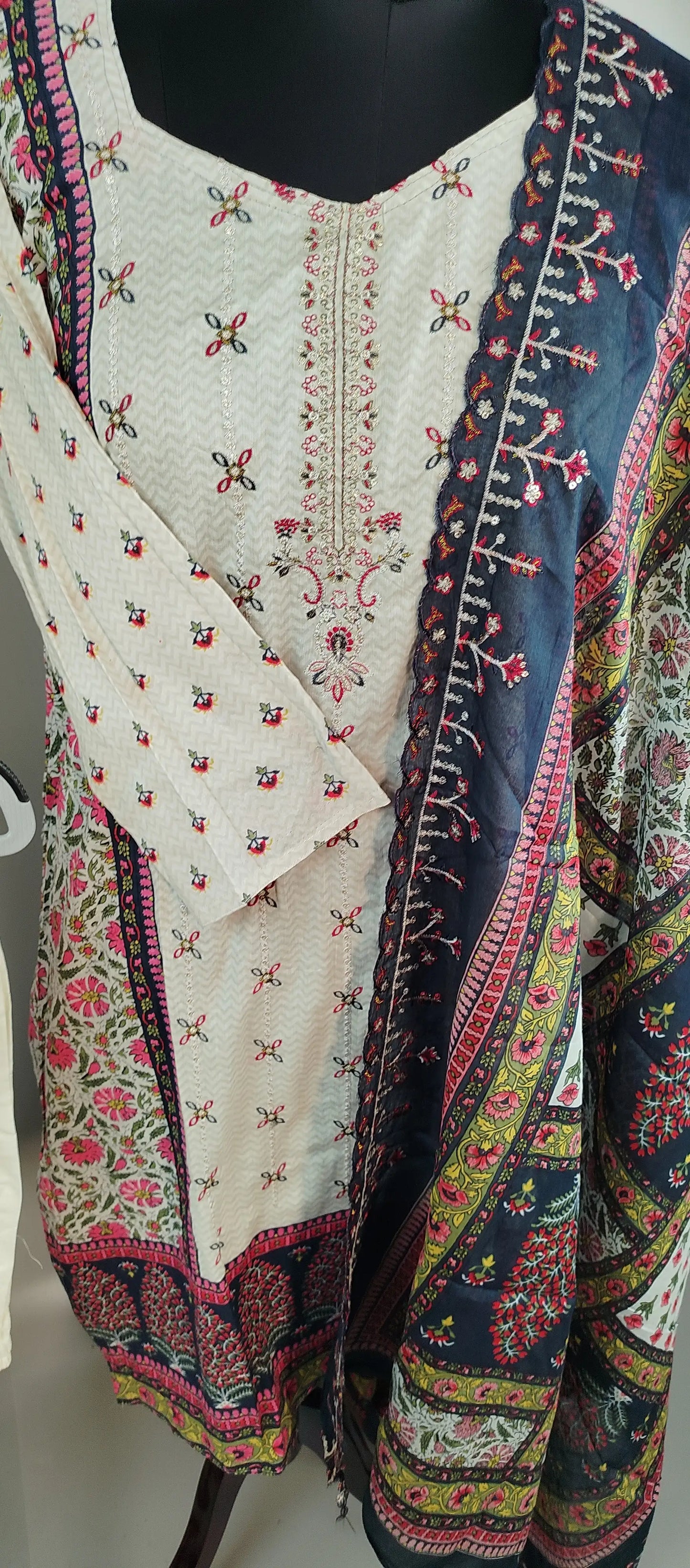 White and Blue Cotton Casual Wear Suit